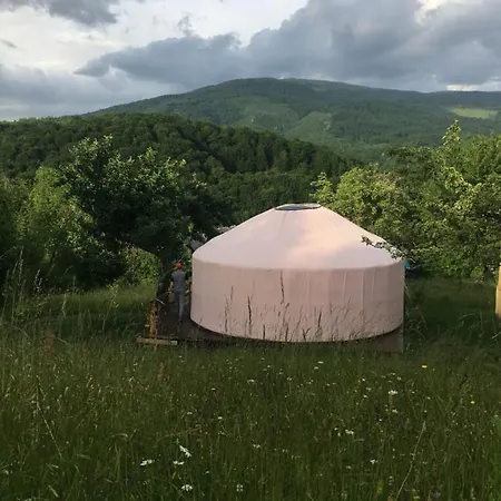 Οργανωμένο κάμπινγκ глемпінг Luxury Lypovets